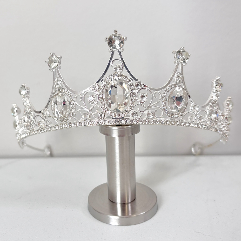 White Crystal Rhinestones Pageant Silver Crown / Tiara - NWT - Picture 2 of 3